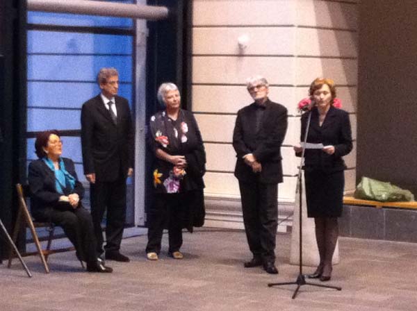 Osvrt na izložbu – Alenka Bartl, kostumografka [Vendi Jukić Buča]