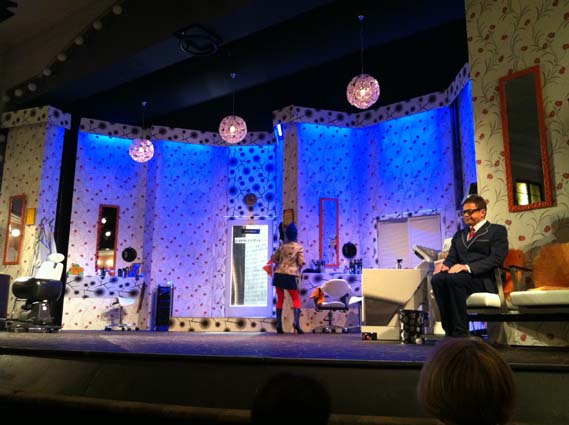 Predstava ‘ČISTO LUDILO’ u kazalištu ‘Komedija’ [osvrt Ada Jukić]