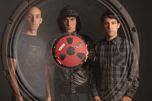 Dub Trio & Seven That Spells u atriju Teatra &TD 22. svibnja 2012. godine