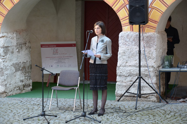 Moda/Izložbe - 'Nit ustvarja nakit' - otvorenje, Tina Koder. Foto: VJB. Moda/Izložbe - 'Nit ustvarja nakit' - otvorenje, Tina Koder. Foto: VJB.