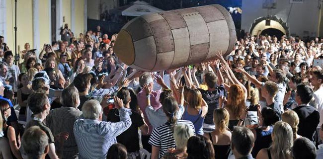 Motovun 2012: Meliesova raketa sletila na motovunski mjesec!