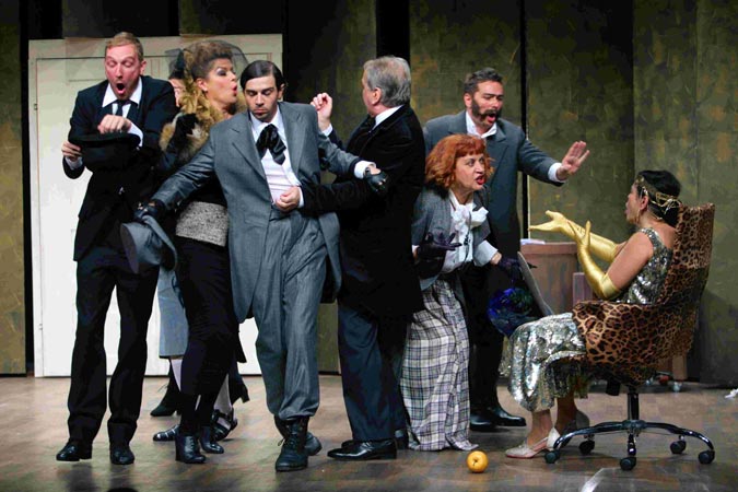 Premijera komedije ‘Gospođa ministarka’ u Satiričkom kazalištu ‘Kerempuh’, osvrt Ada Jukić